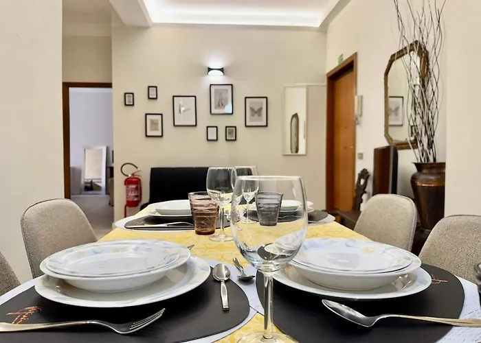 Elegant In Appio, Wi-fi, Subway Apartment *